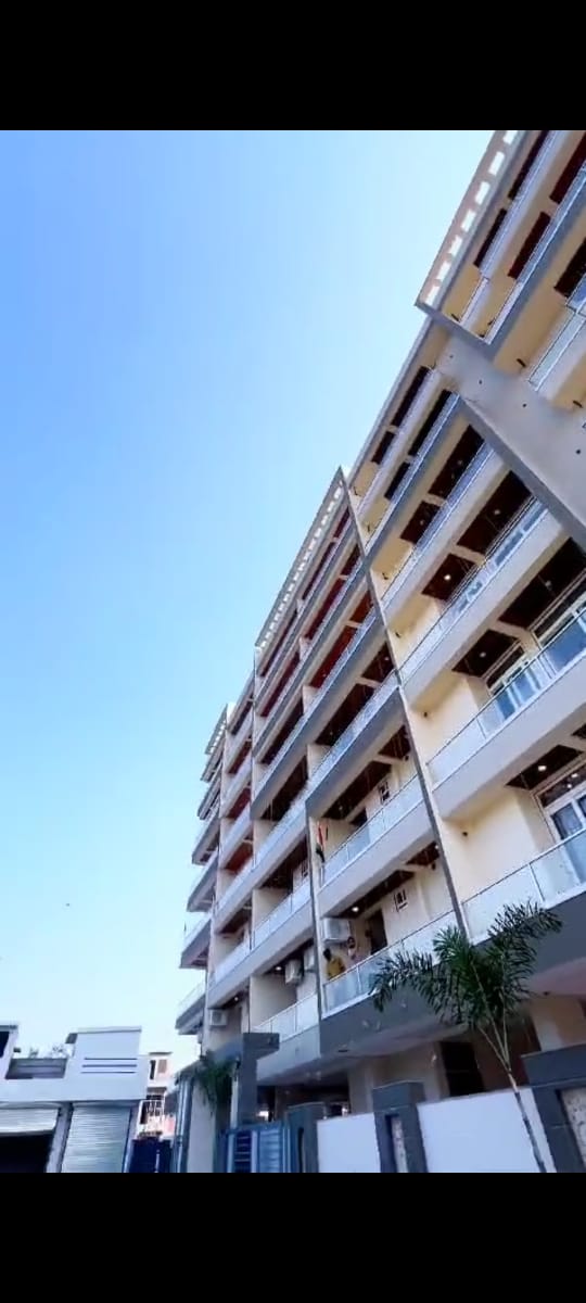 मैन करनी पैलेस रोड, 3BHK Flat