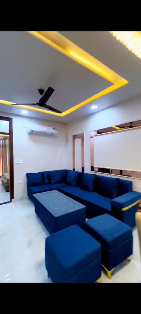 मैन करनी पैलेस रोड, 3BHK Flat