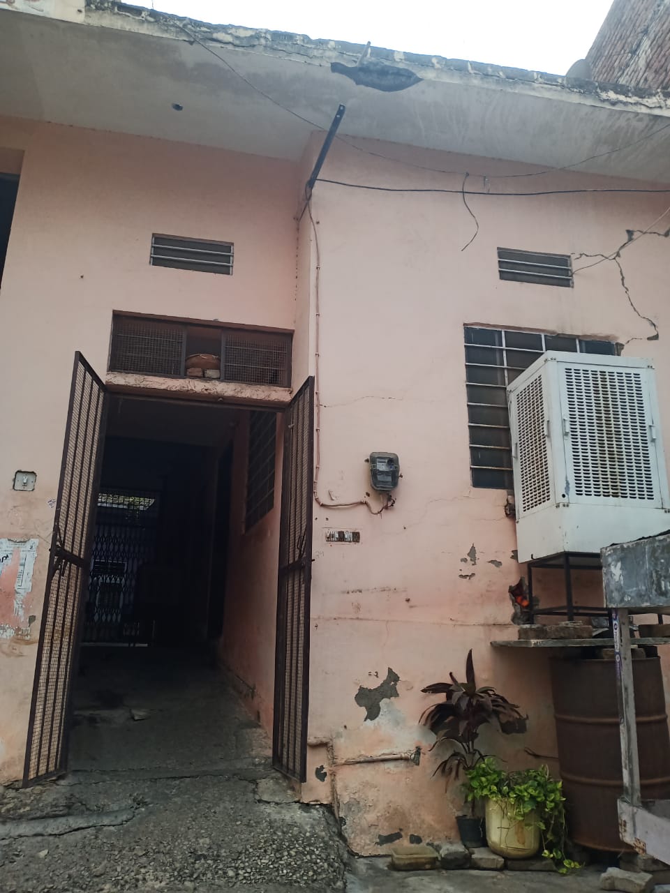 Old House - Near Ganesh Ji temple