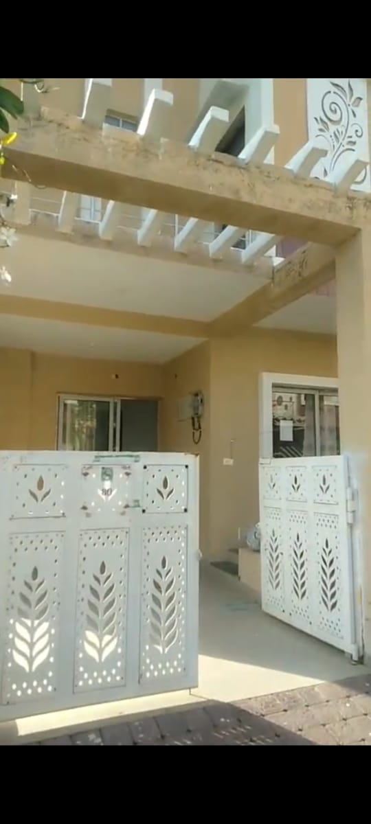 4 BHK