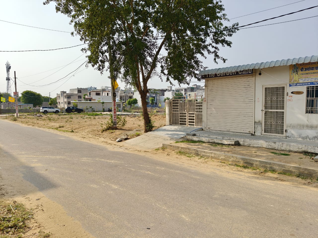 Mansrovar ext.- plot 200sqyd