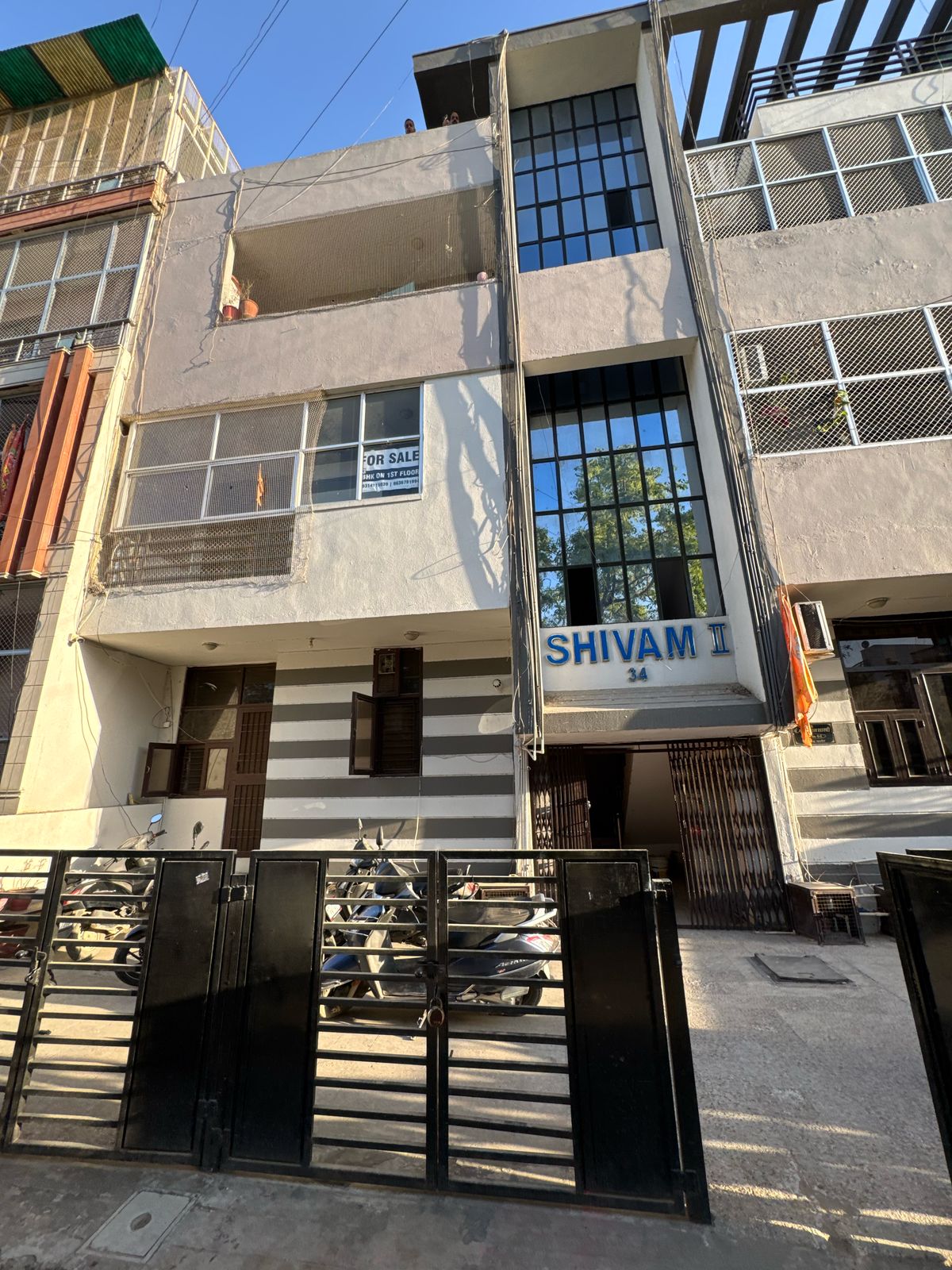 3 bhk flat - indraprastha colony