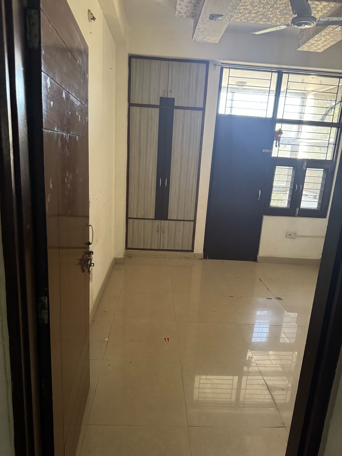 3 bhk flat - indraprastha colony
